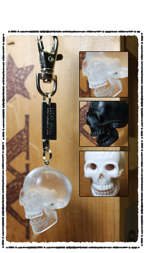lucky skull keychain pic2
